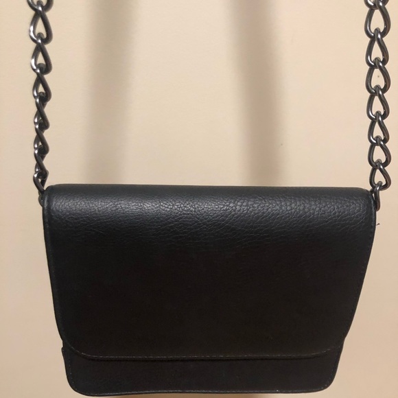 FREE WITH $40 purchase! Small black purse - Picture 2 of 8